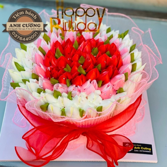 Bánh kem hoa Tulip 16cm